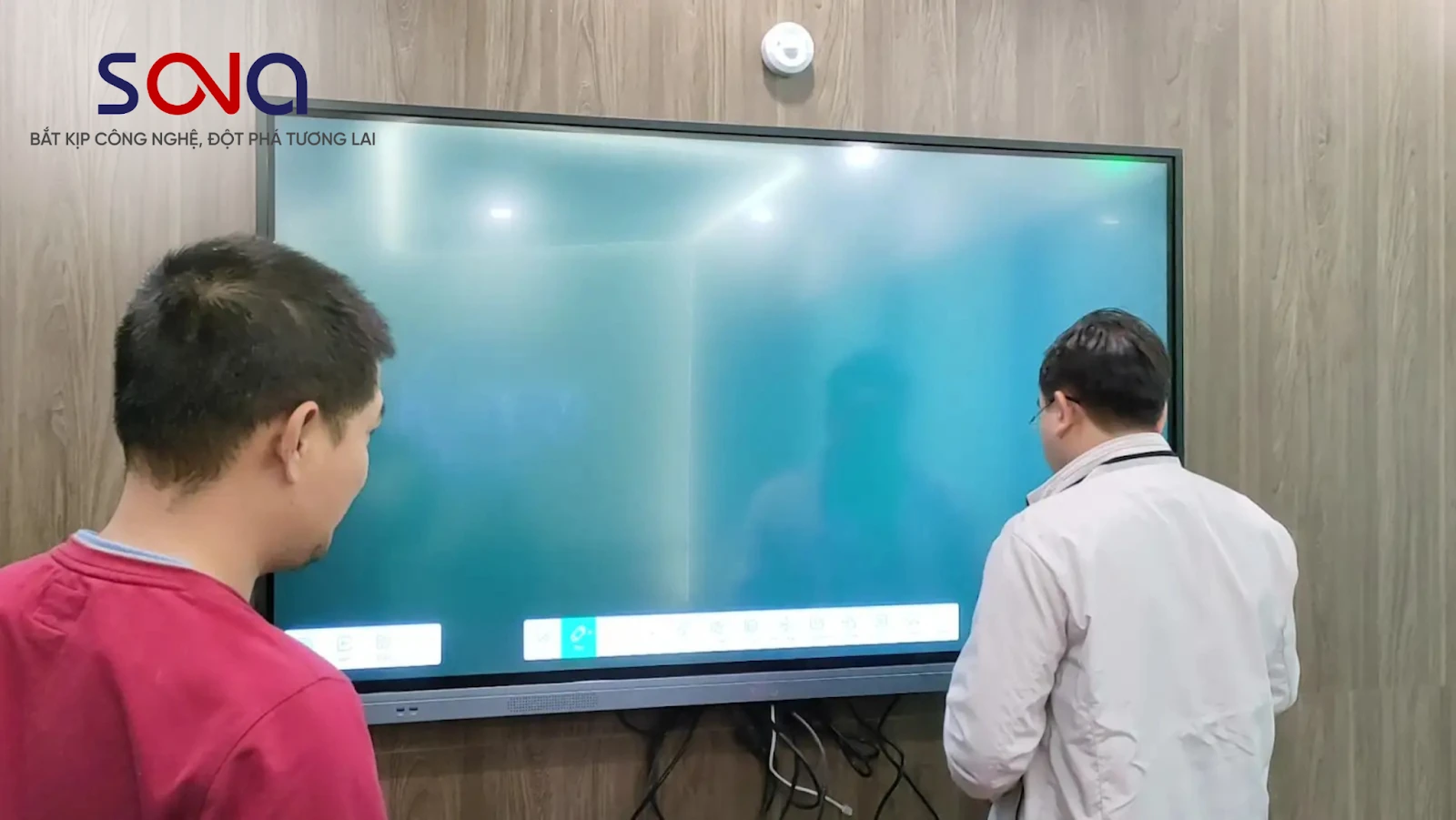 màn hình tương tác 98 inch
